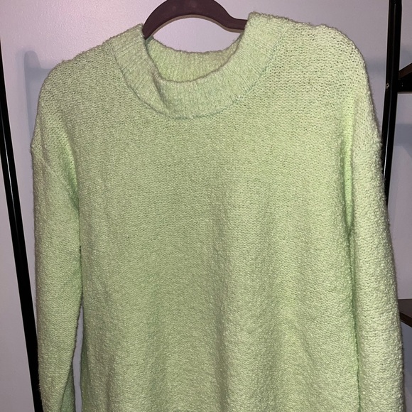 Old Navy Sweaters - slouchy crew neck sweater